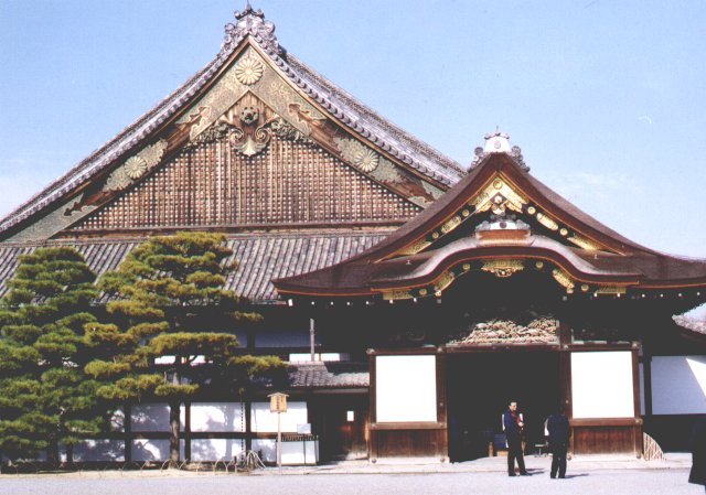 anijaponia-1999-12-04-nijojo-3.jpg