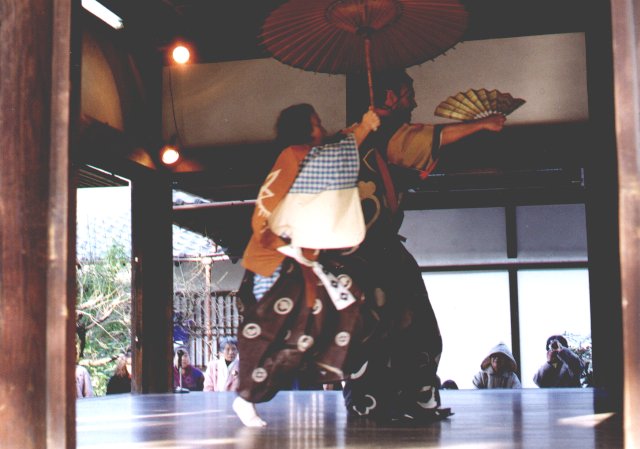 anijaponia-2000-01-03-teatr-2.jpg